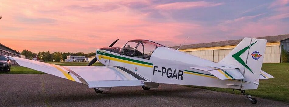 Jodel 1054 F-PGAR Aero Club Sud Alsace coucher soleil Jodel DR 1054 ACSA